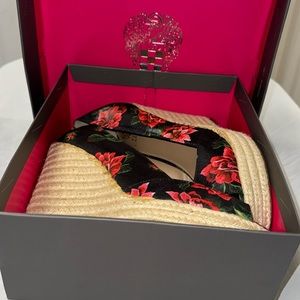 BRAND NEW Vince Camuto Wedges